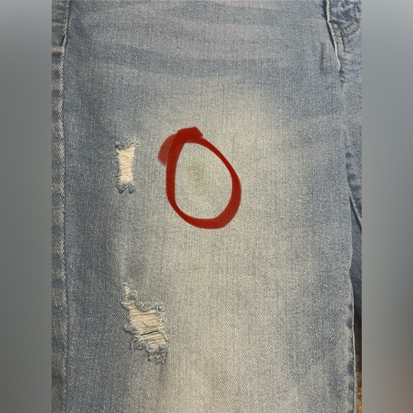 Cred NY Junior's Light Wash Denim Jeans, Distressed Skinny Jeans,Size 7 - Picture 3 of 8